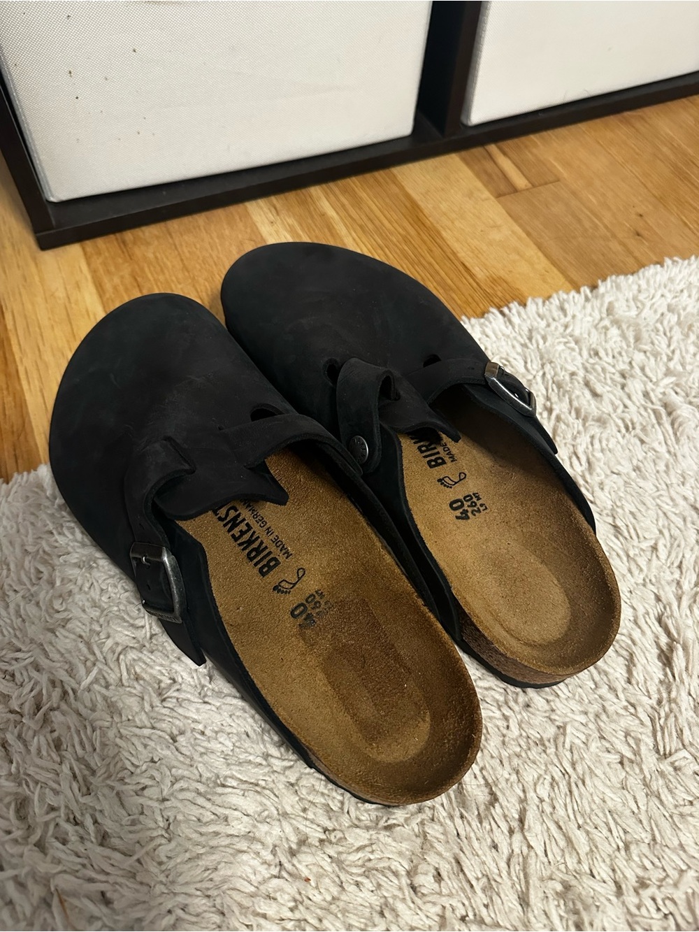 Women’s Birkenstock Black oiled leather Boston Clog - Picture 3 of 4